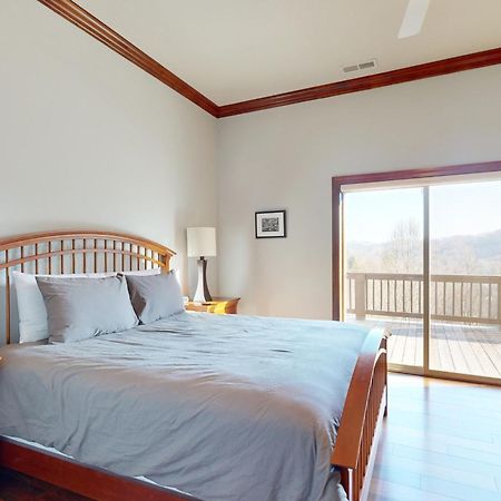 Smoky Mountain Escape Lägenhet Whittier Exteriör bild