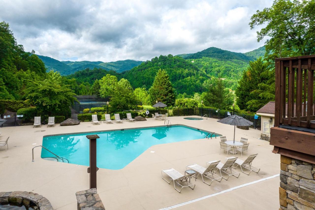 Smoky Mountain Escape Lägenhet Whittier Exteriör bild