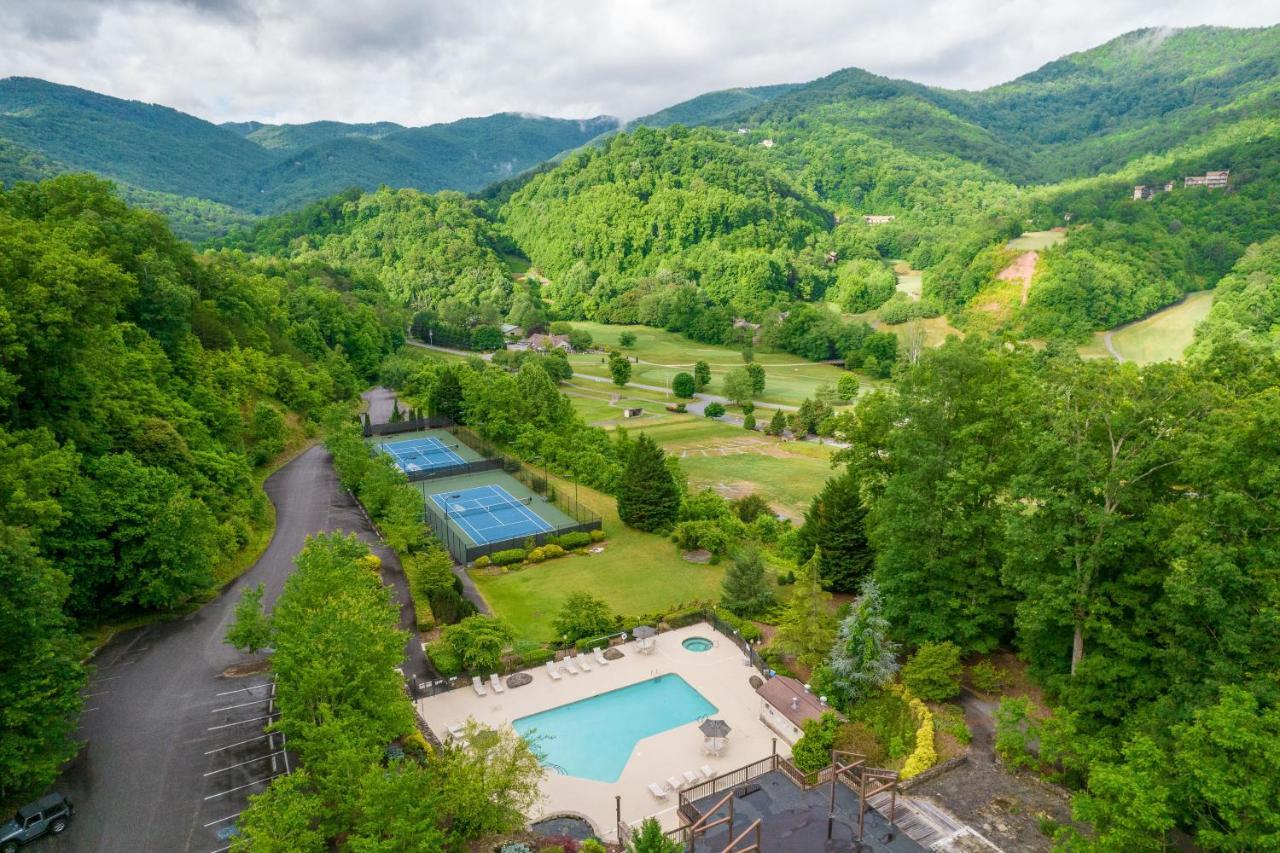 Smoky Mountain Escape Lägenhet Whittier Exteriör bild